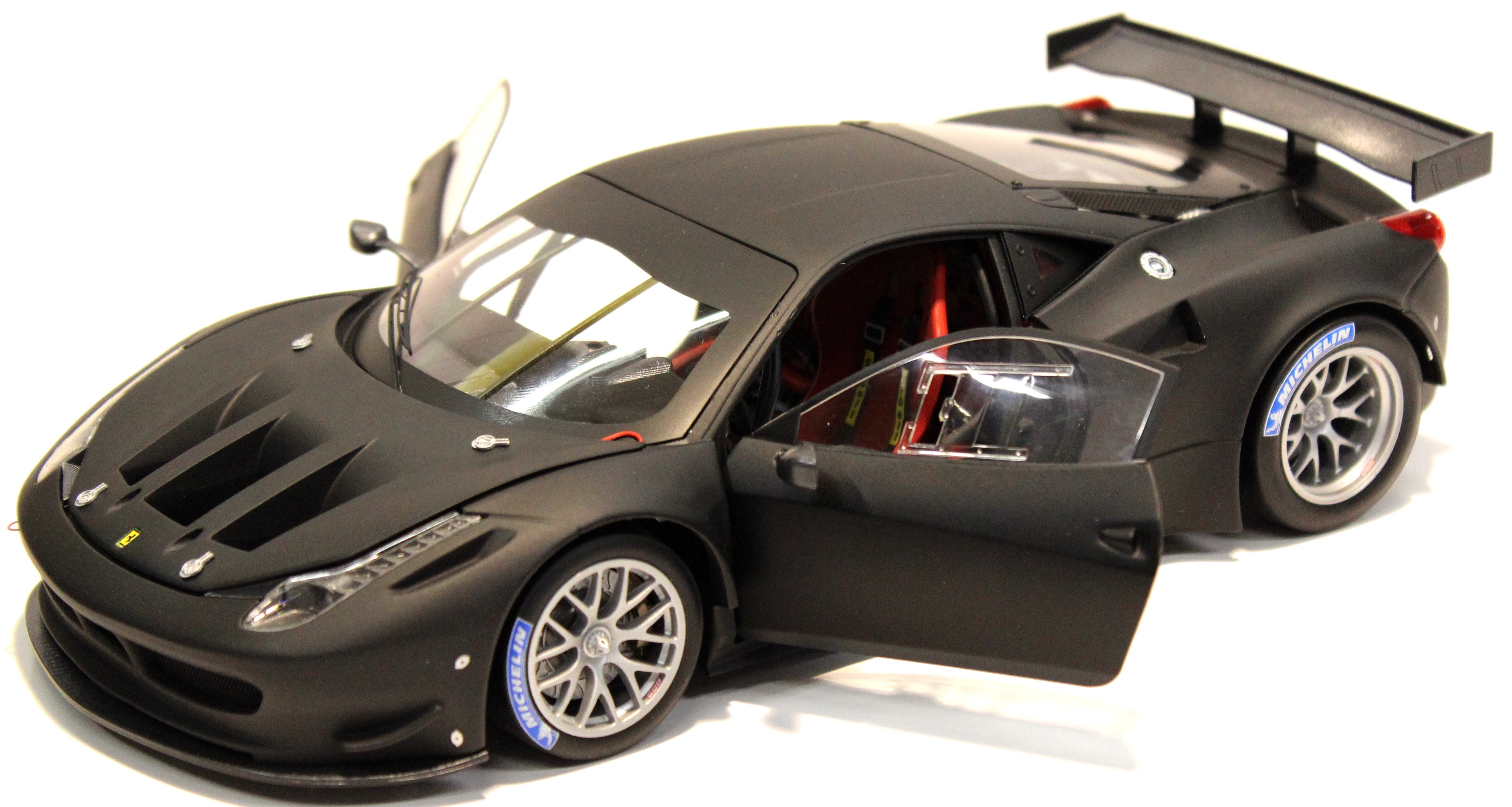 Ferrari 458 Italia GT2 Matt Black 1/18 | Warm-up Store Maranello