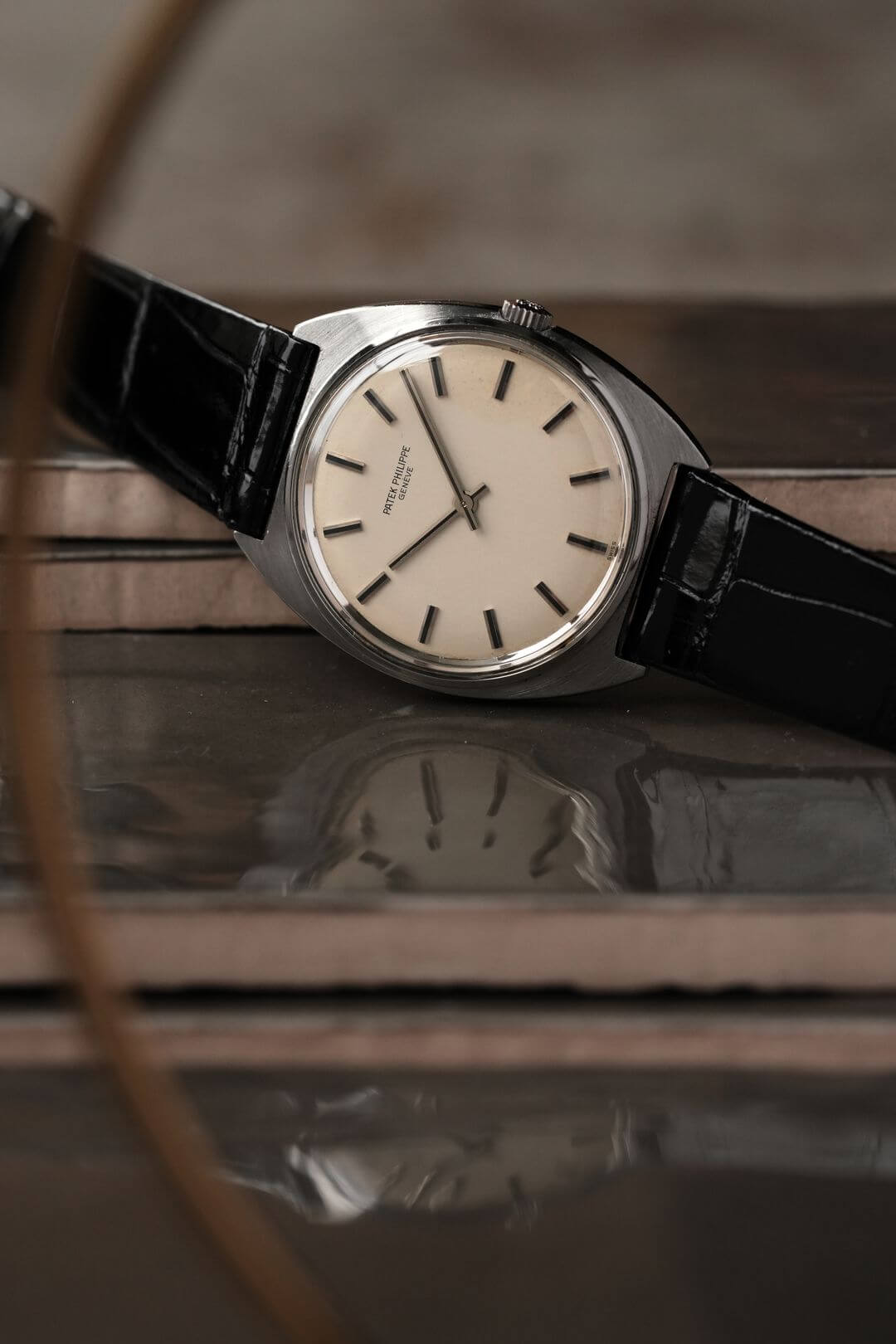 パテックフィリップ/カラトラバ/Cライン/トノーケース/シルバー