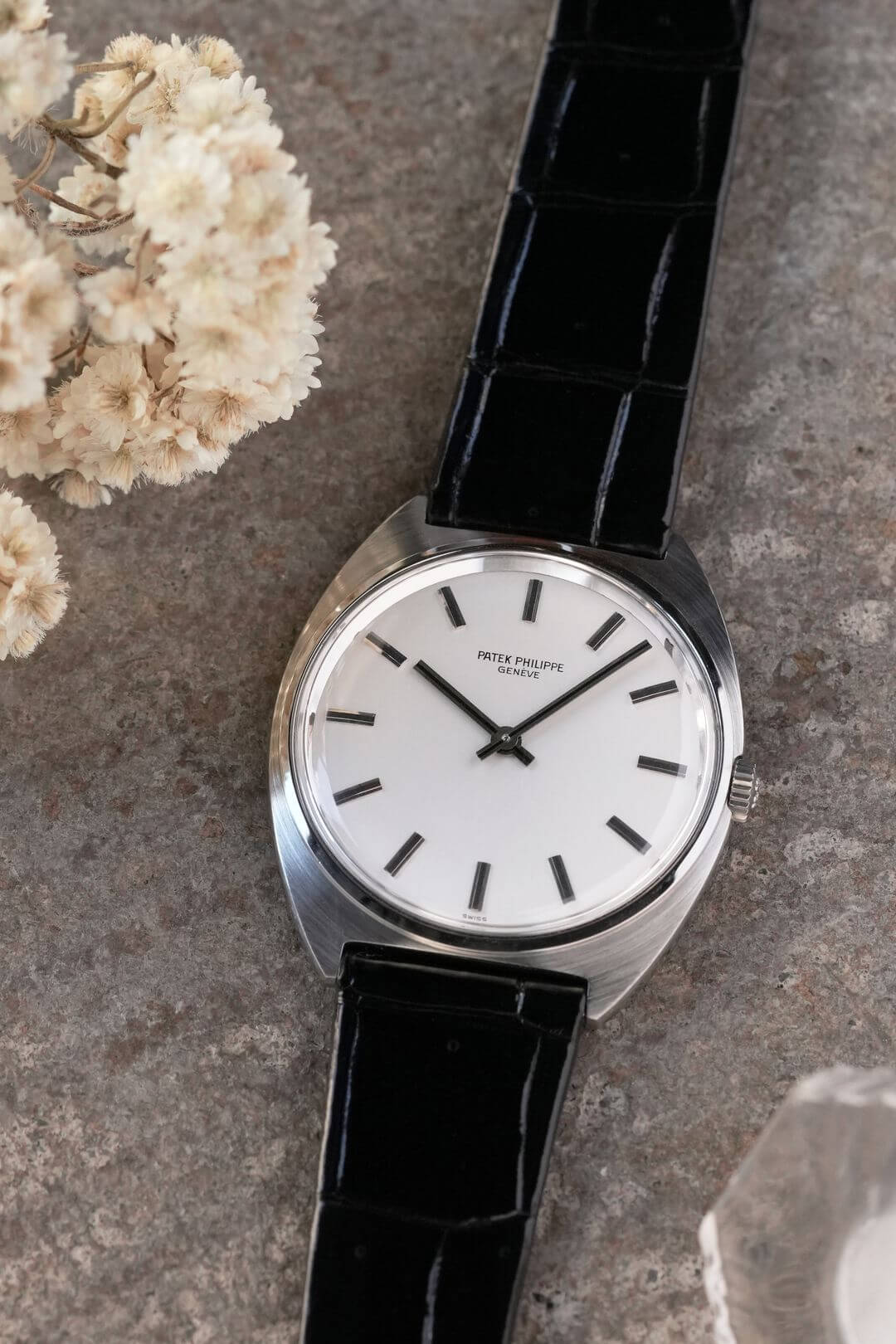 パテックフィリップ/カラトラバ/Cライン/トノーケース/シルバー