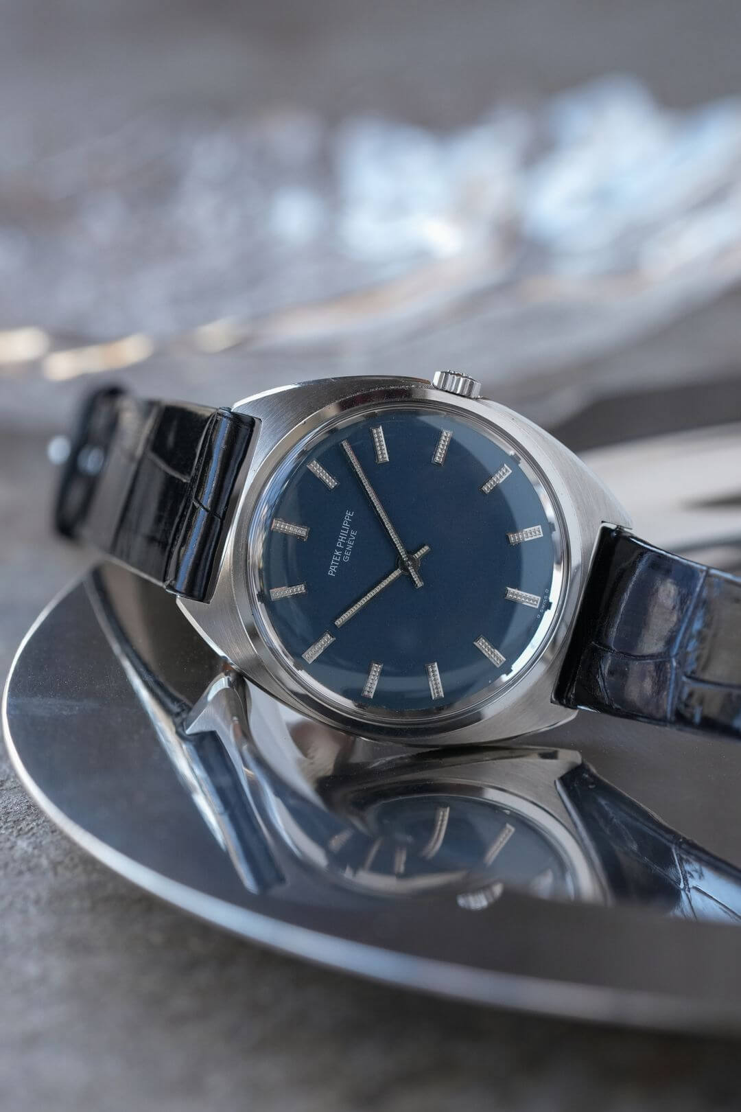 パテックフィリップ/カラトラバ/トノーケース/シグマクリスタルブルー