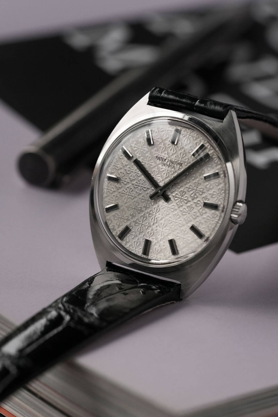 パテックフィリップ/カラトラバ/トノーケース/カラトラバクロス