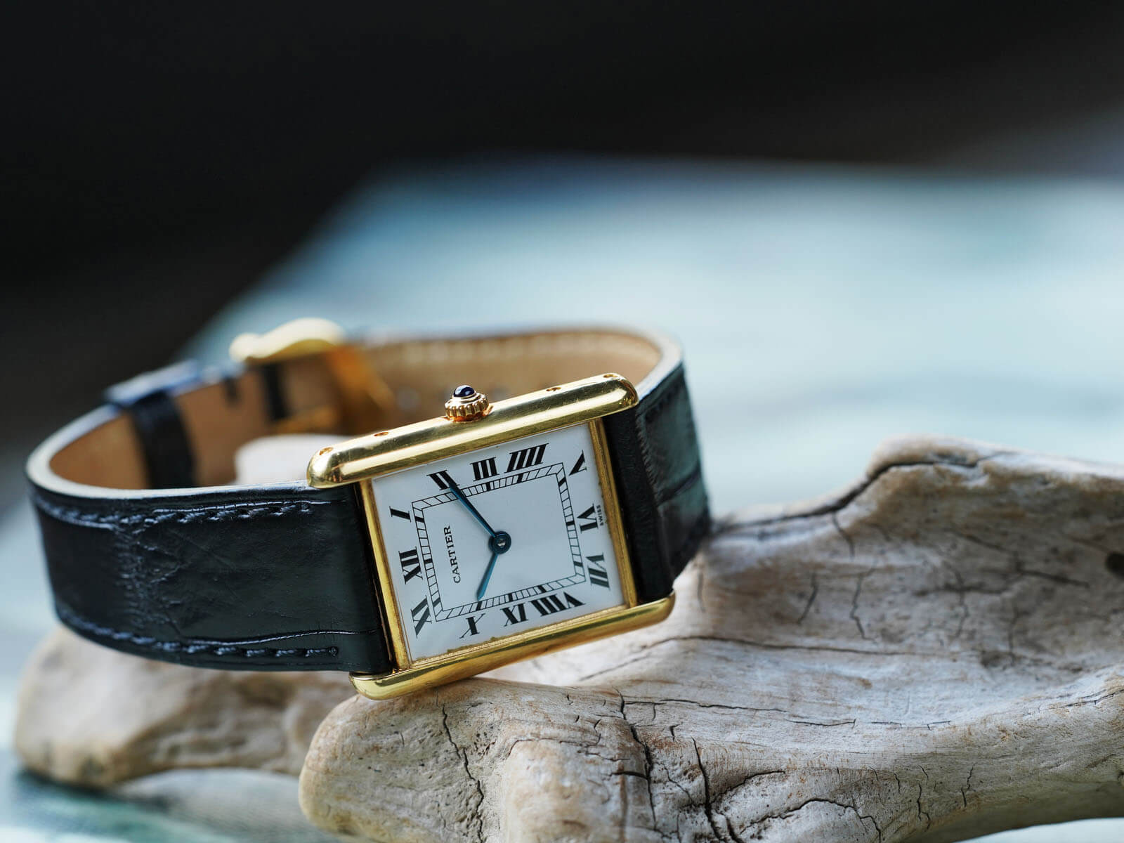 カルティエ/タンクルイカルティエLM/SWISS/ホワイトローマンダイヤル