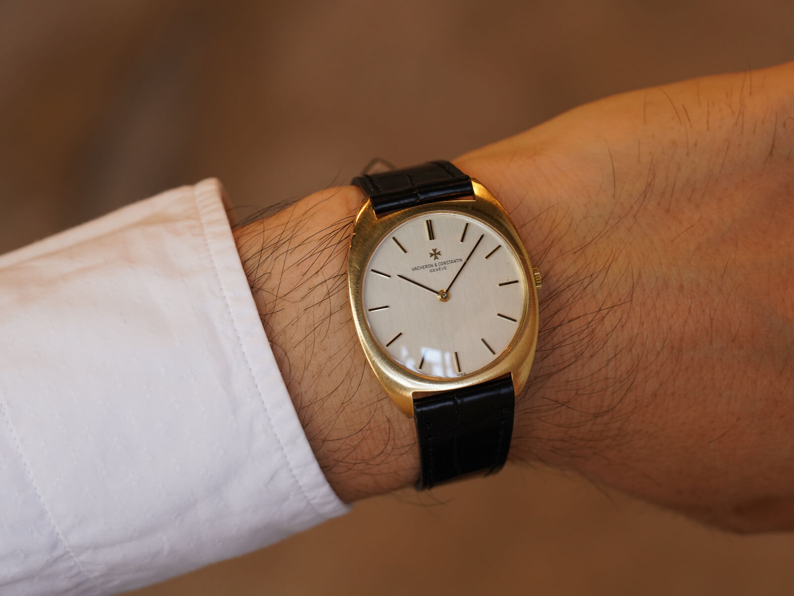 ヴァシュロンコンスタンタン/トノーケース/シルバーダイヤル/18KYG/手