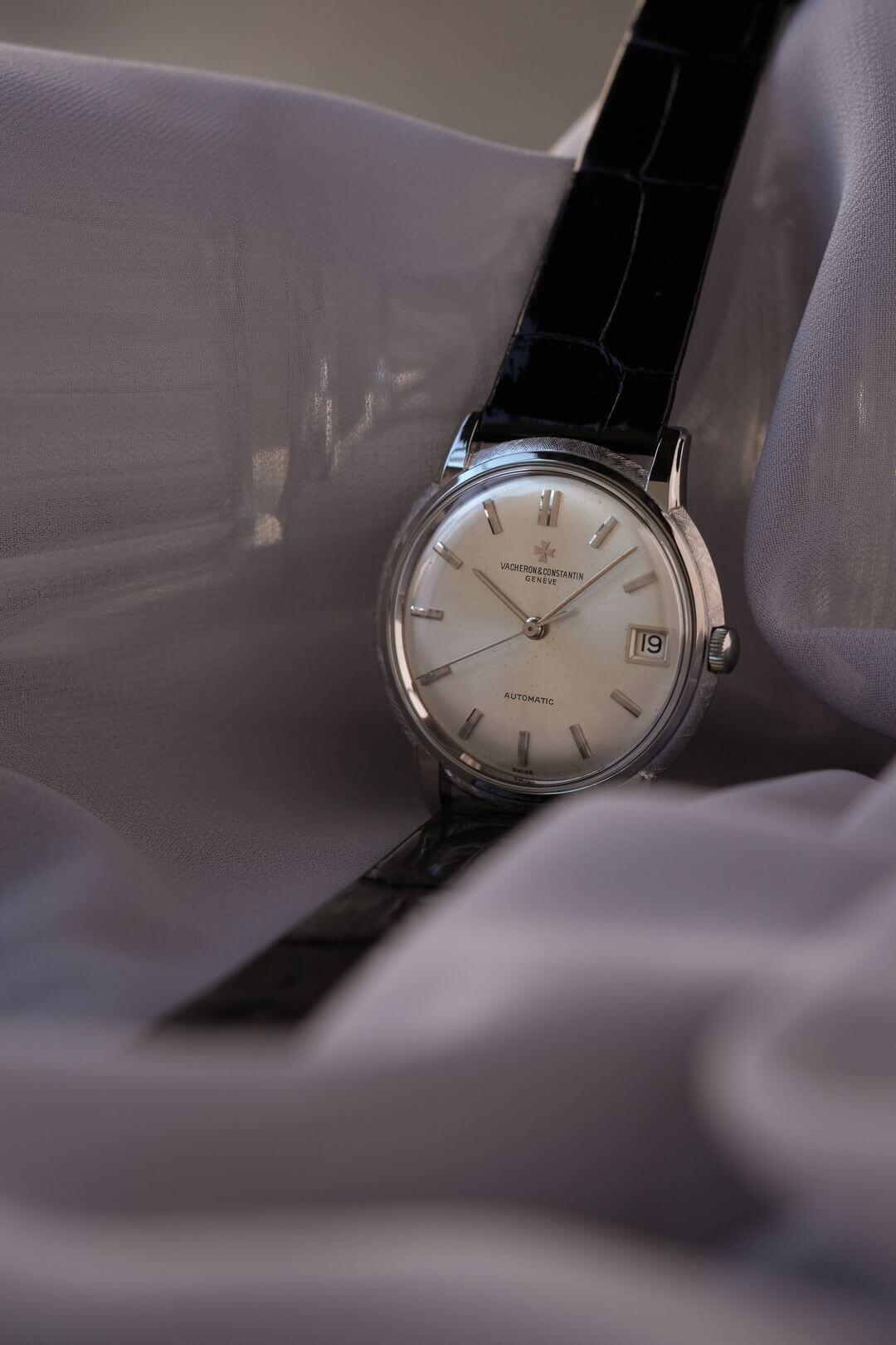 ヴァシュロンコンスタンタン/ビックテクスチャーケースデイト/シルバー