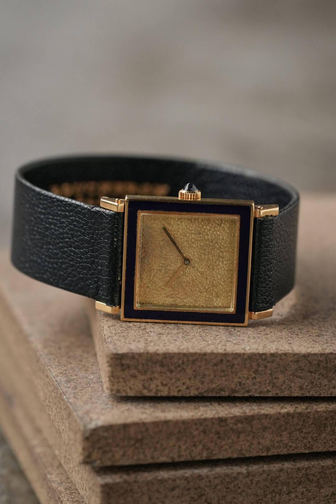 ブシュロン/カレエナメルスクエアケース/モザイクゴールドダイヤル