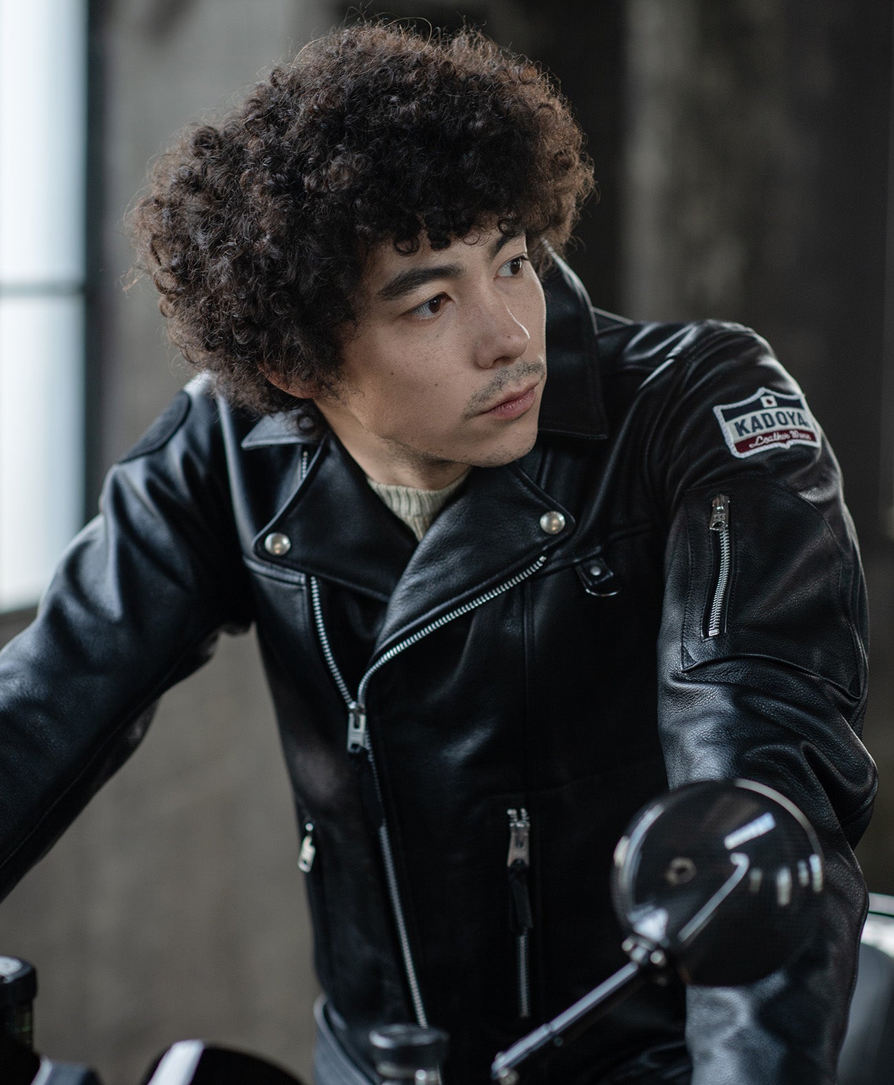 美品AKM / DIA STAND RIDERS B215-COW048サイズL 美品AKM / DIA STAND