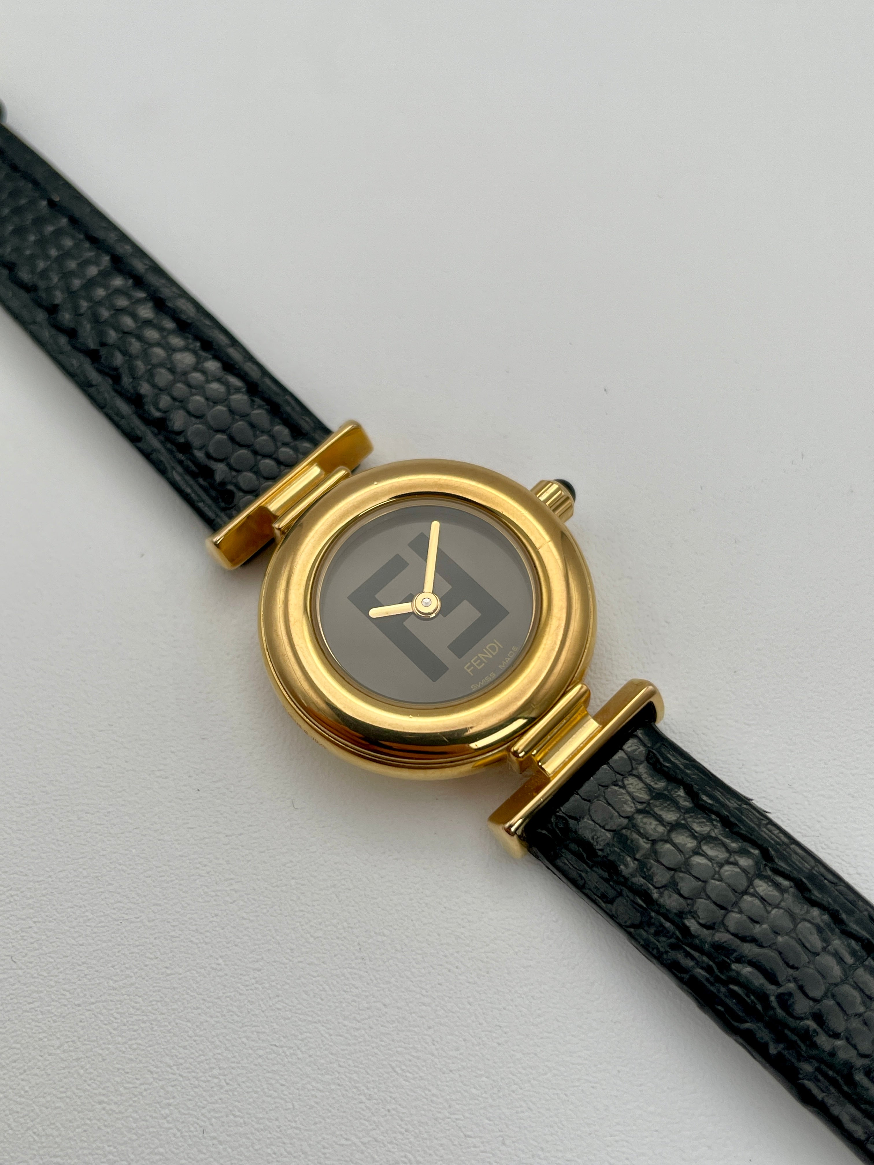 Fendi Orologi 320L Vintage Ladies Watch Black Dial in Gold