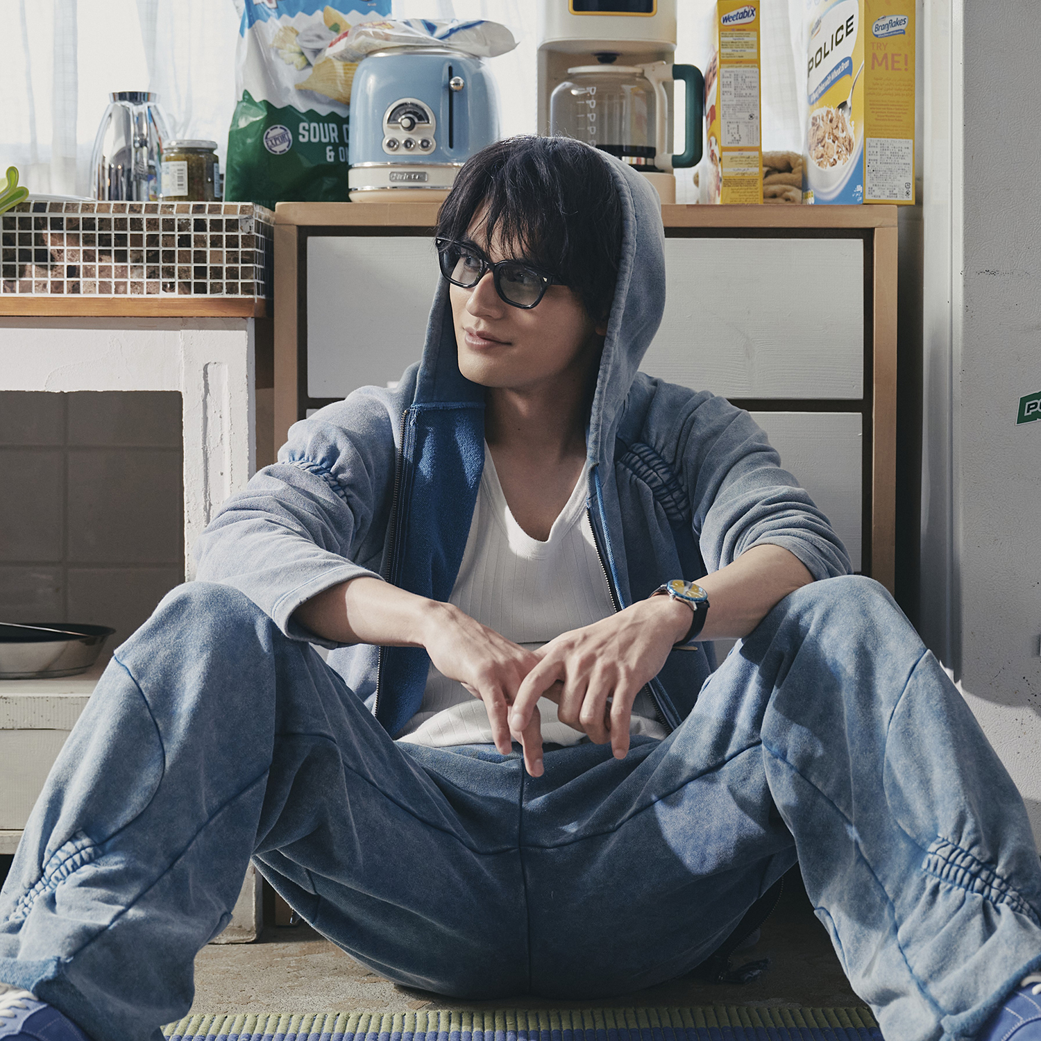 俳優・水上恒司をモデルに起用！ユニークなモーニングルーティーン4