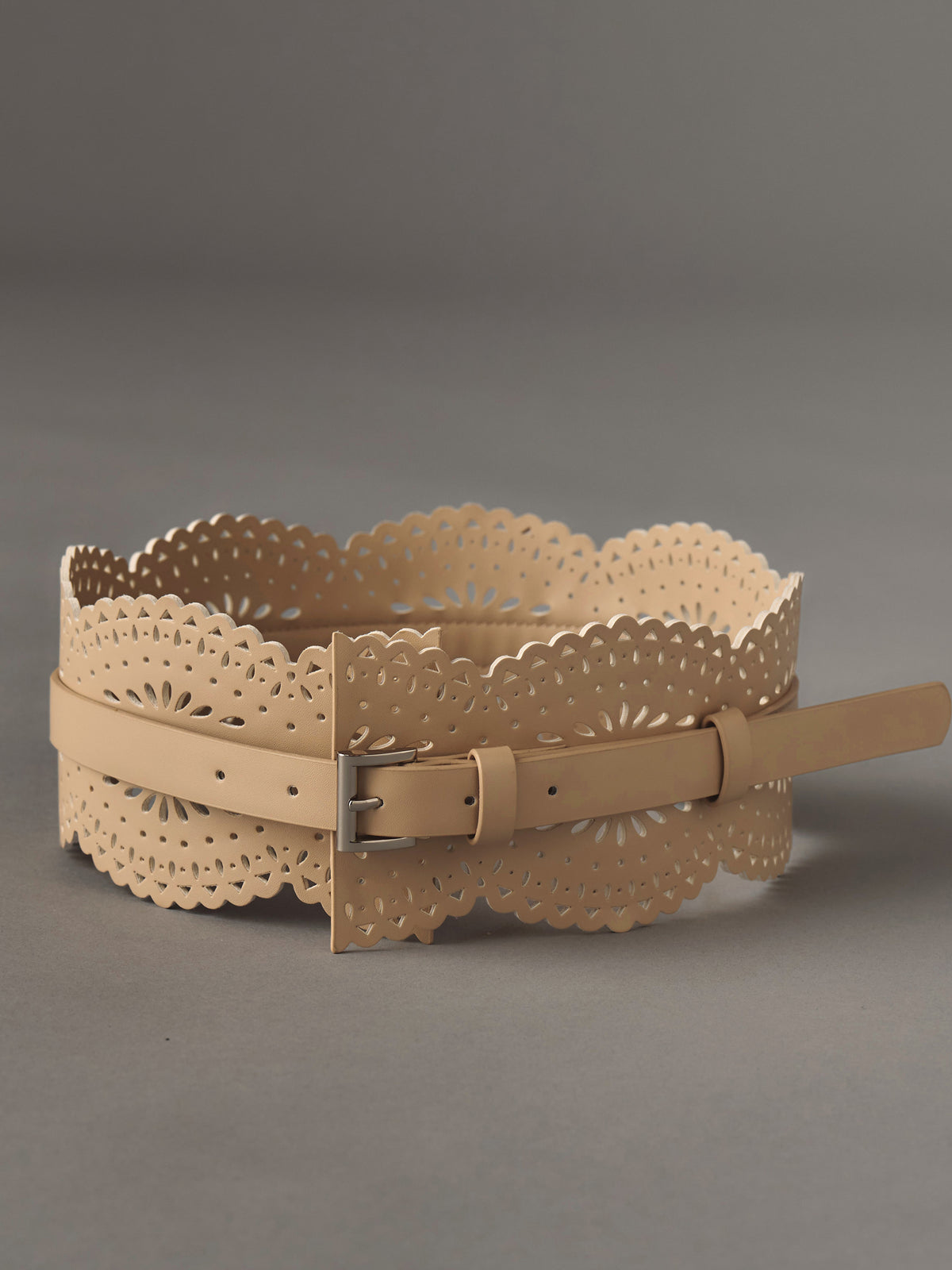 レザースカラップベルト | エミリアウィズ 公式オンラインストア