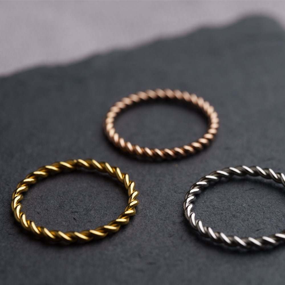 ツイスト リング ステンレス 18Kコーティング 指輪 金属アレルギー