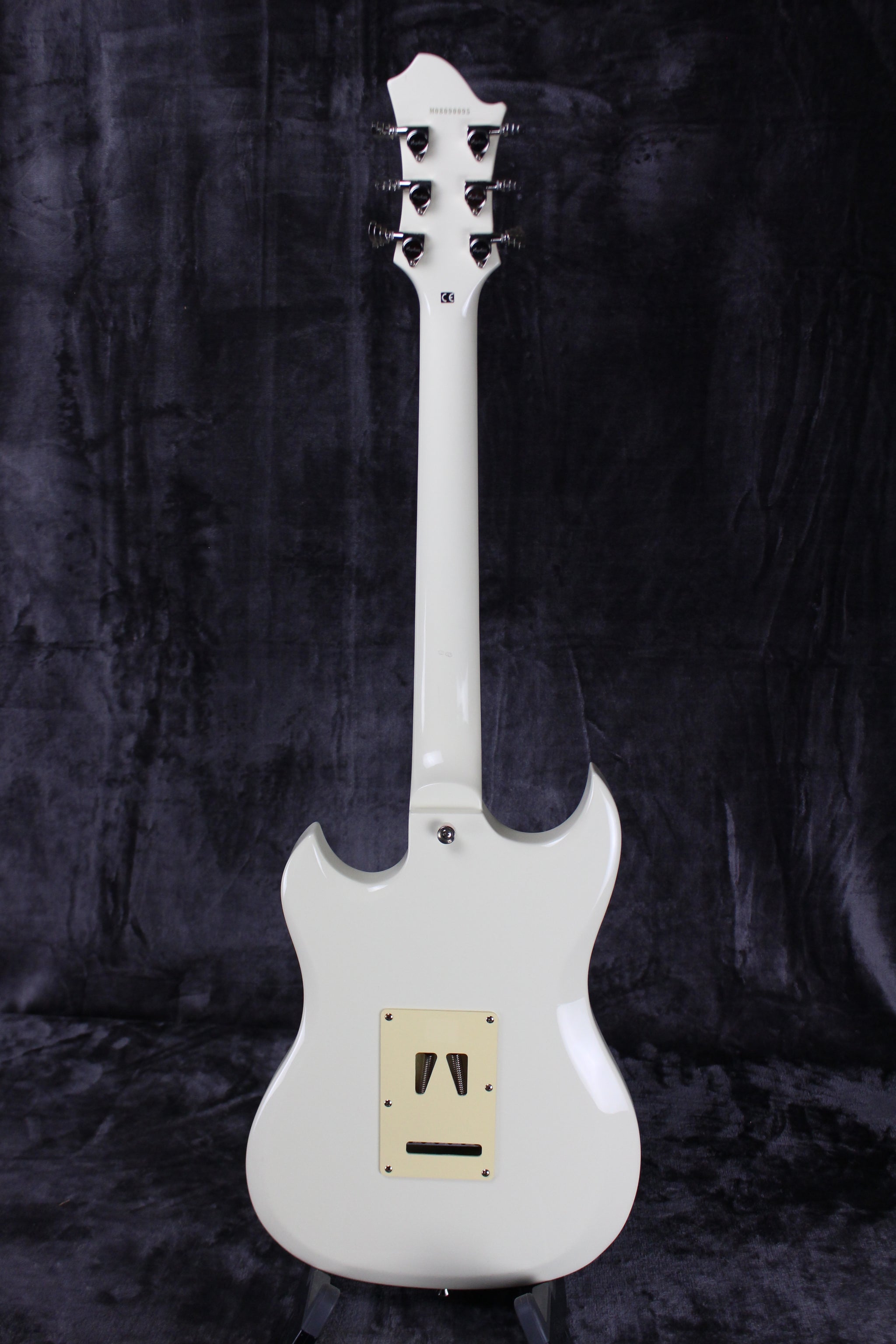 Hagstrom F200P – Empire Guitars