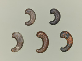 e国宝 - 滑石勾玉