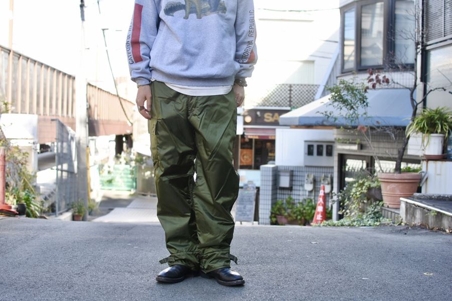 アメリカ海軍が実際に使用していた防寒性抜群のECWデッキパンツ