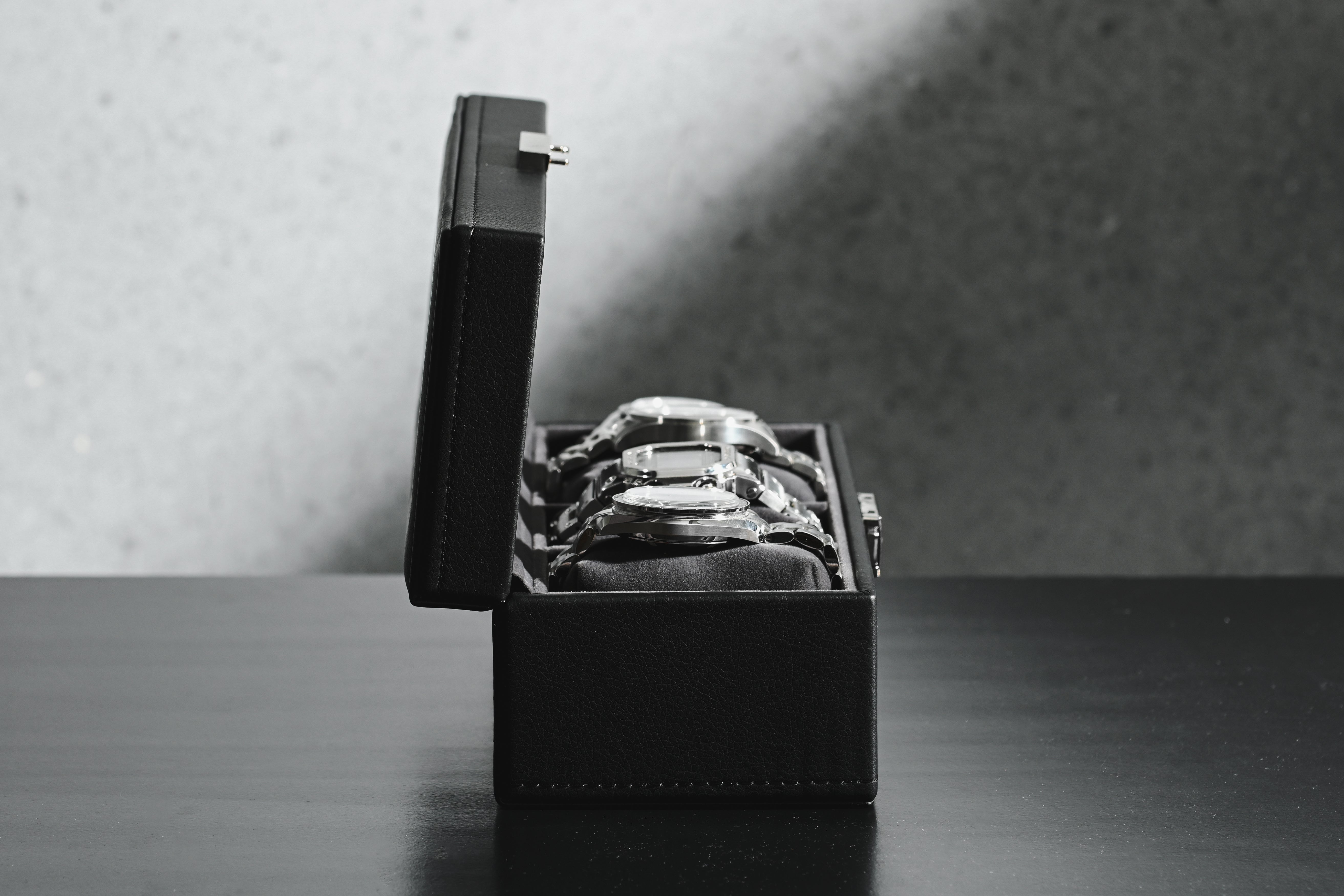 エスプリマ｜合皮4本腕時計収納時計ケース ブラック SE83520BK