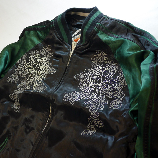 花旅楽団 SCRIPT 白菊に白孔雀柄 リバーシブル刺繍スカジャン ブラック