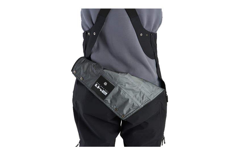 241 – SEEKER JACKET & PANT | EPIC SNOWBOARDING MAGAZINE