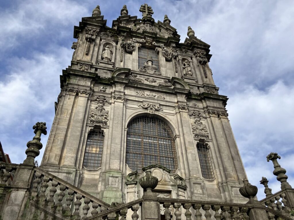 クレリゴス教会のチケット入場料は安い？街を見渡す絶景も！【ポルト