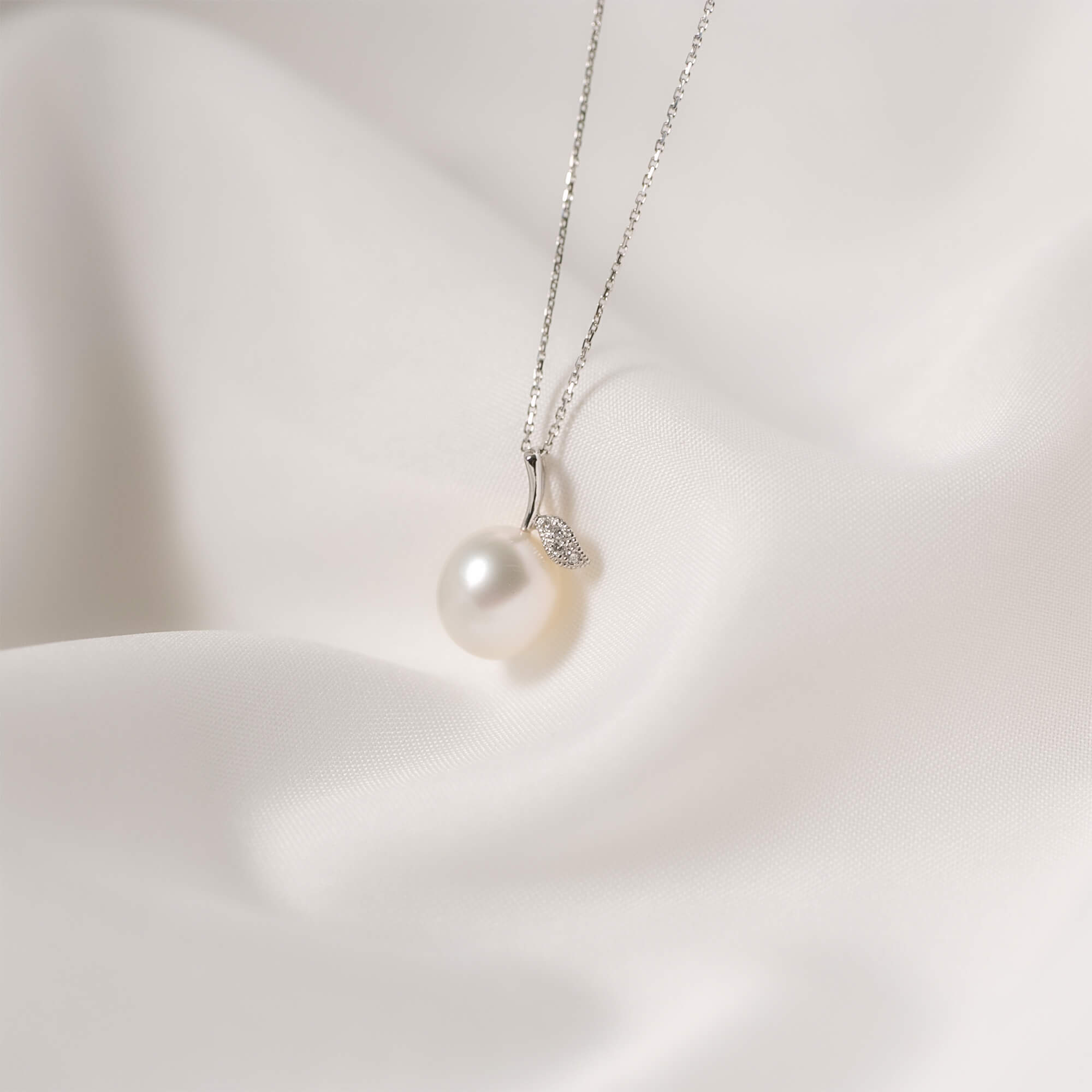 姫果】シロチョウパール ダイヤモンド ホワイトゴールド ペンダント