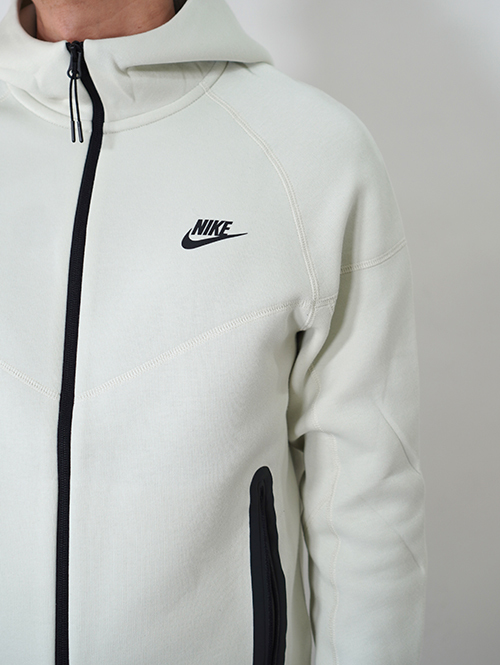 NIKE TECH FLEECE テックフリースウインドランナー（シーグラス