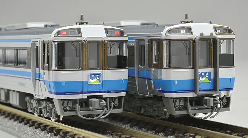 JR四国 キハ185系 剣山色 – 新製品紹介