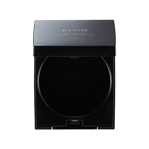 クリームタイプミネラルファンデーション ブラックケース｜メイク