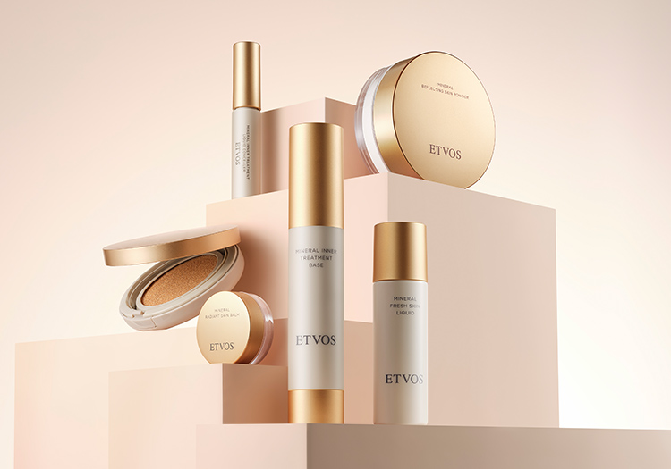 ホワイトニングクリアライン ファーストキット｜ミネラルメイクの