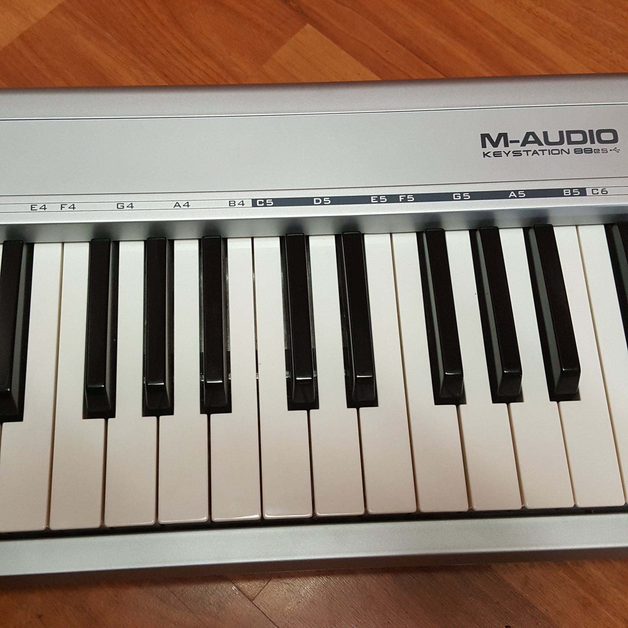 M-Audio Keystation 88 ES MIDI Controller - Evolution Music