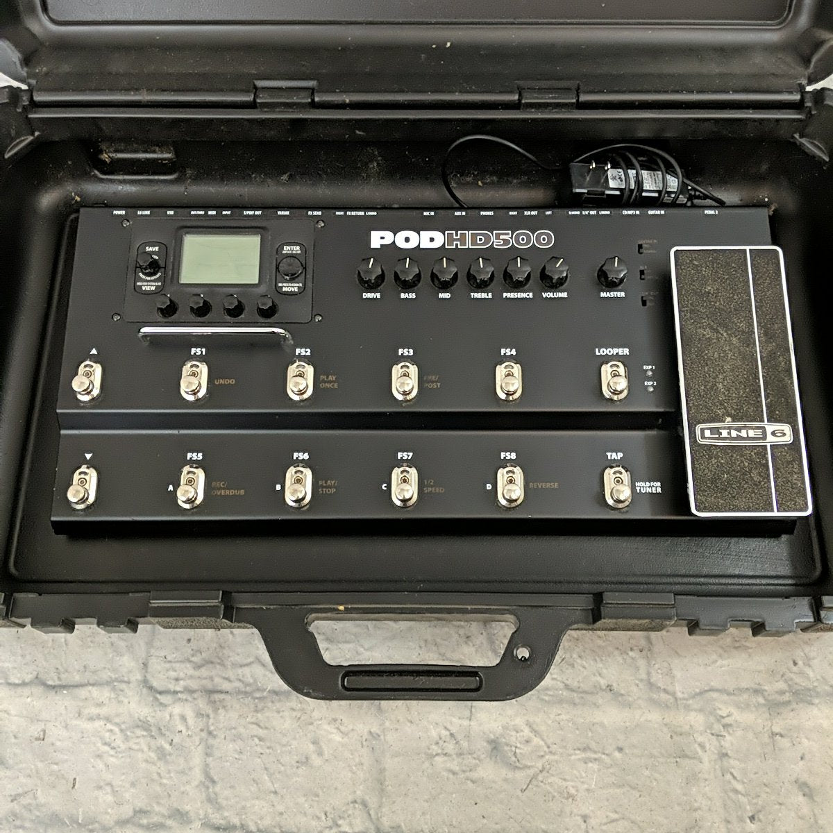 Line 6 POD HD500 Multi-Effect and Amp Modeler with Hard Case