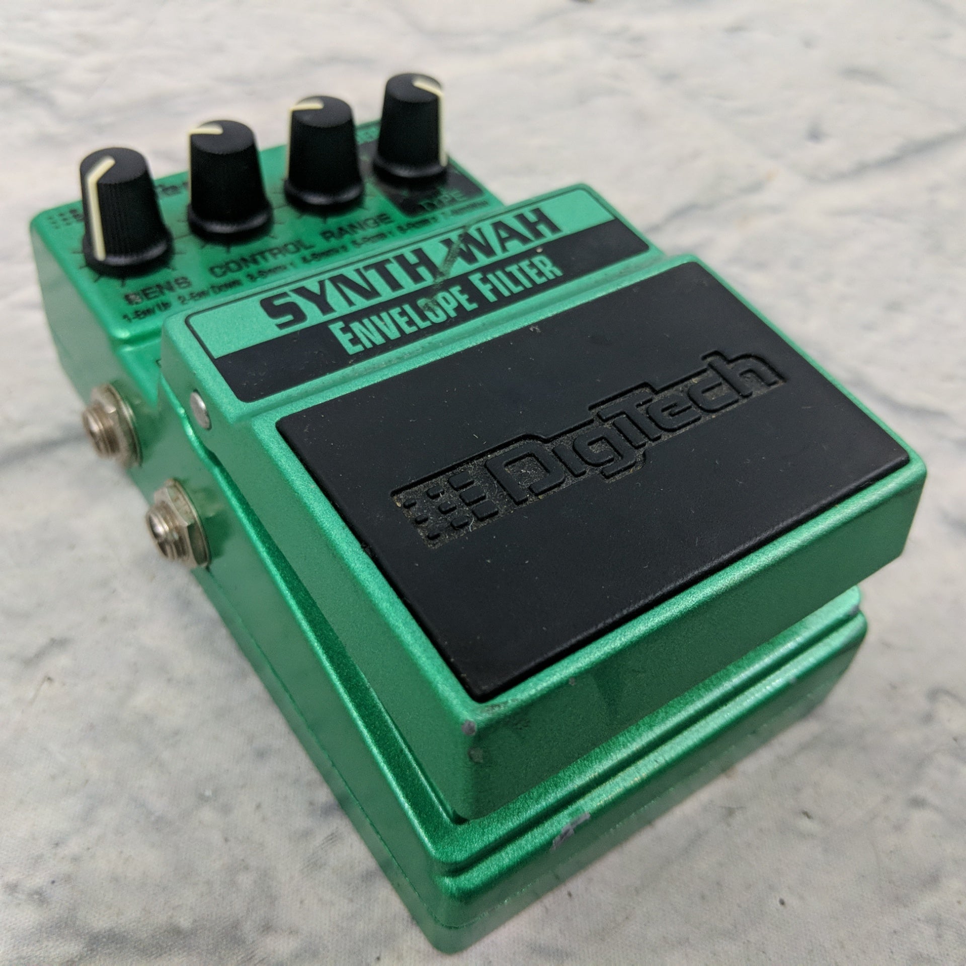 Digitech Synth Wah Envelope Filter Pedal - Evolution Music