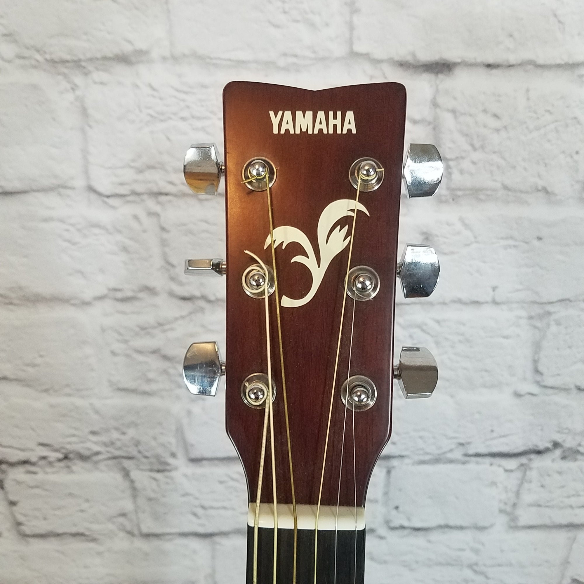 Yamaha FG-402 Acoustic Guitar - Evolution Music