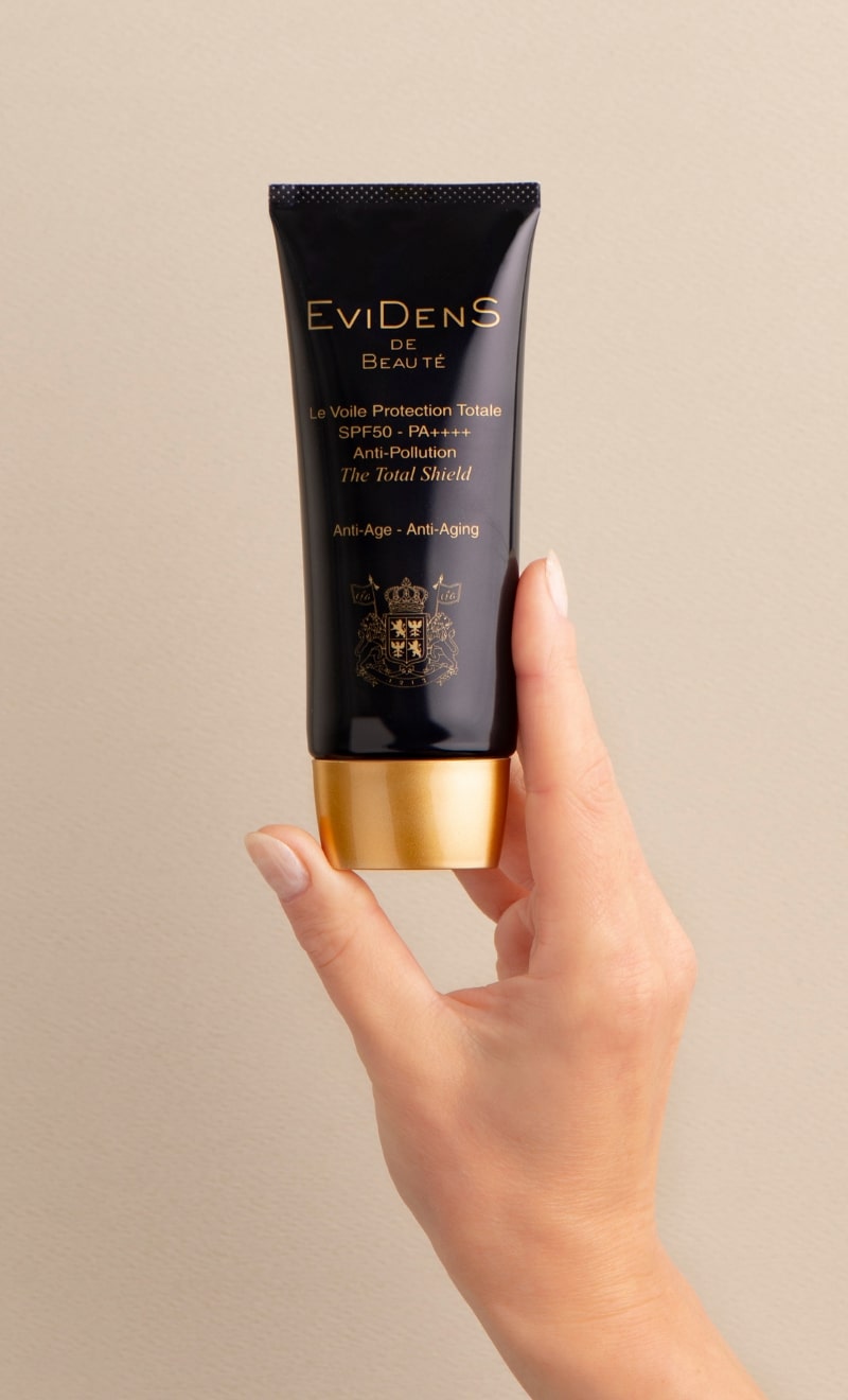 The Total Shield SPF 50 - PA++++ | EviDenS de Beauté