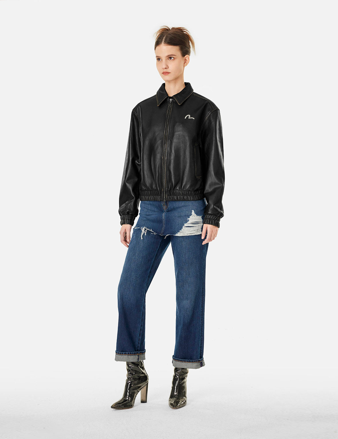 カモメ刺繍とロゴアップリケファッションフィットレザージャケット – EVISU