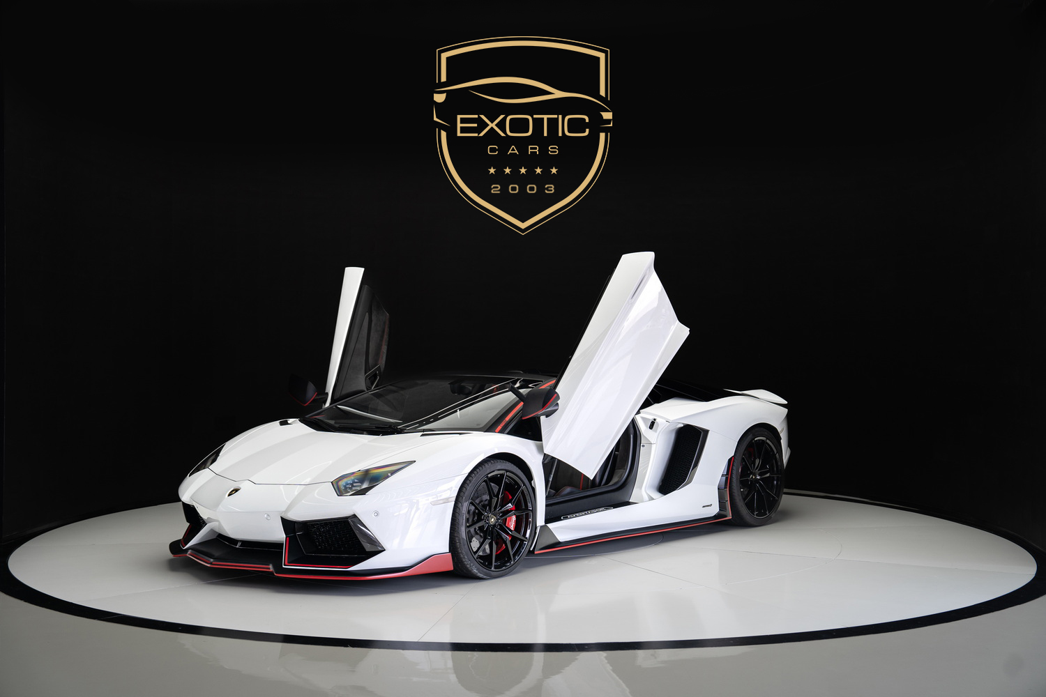 2015 Lamborghini Aventador Roadster Pirelli For Sale in Dubai, UAE