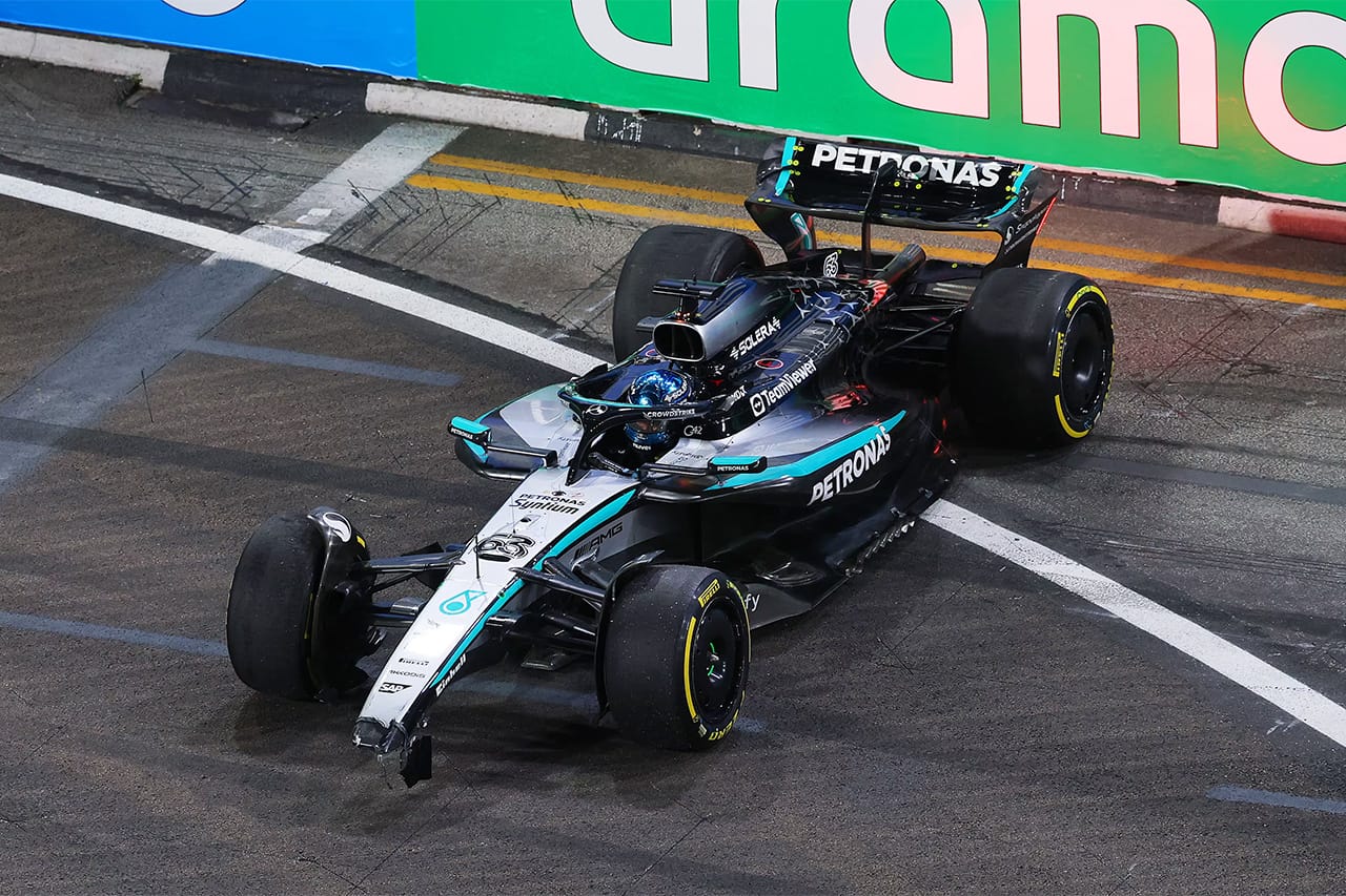 ジョージ・ラッセル F1シンガポールGP初日にクラッシュ「チームに