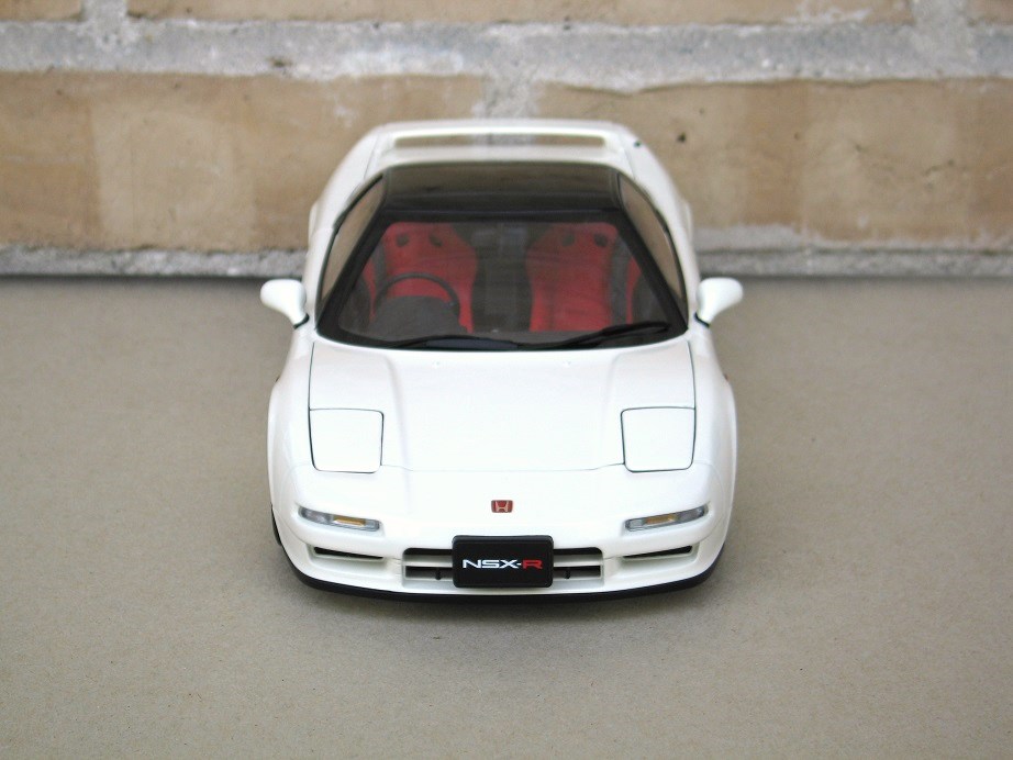 AUTOart 1:18 Honda NSX Type R '92 (white) | DiecastXchange Forum