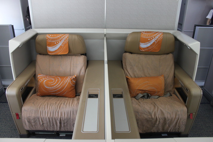 最新ジャンボ【中国国際航空『B747-8』ファーストクラス】CA985：北京