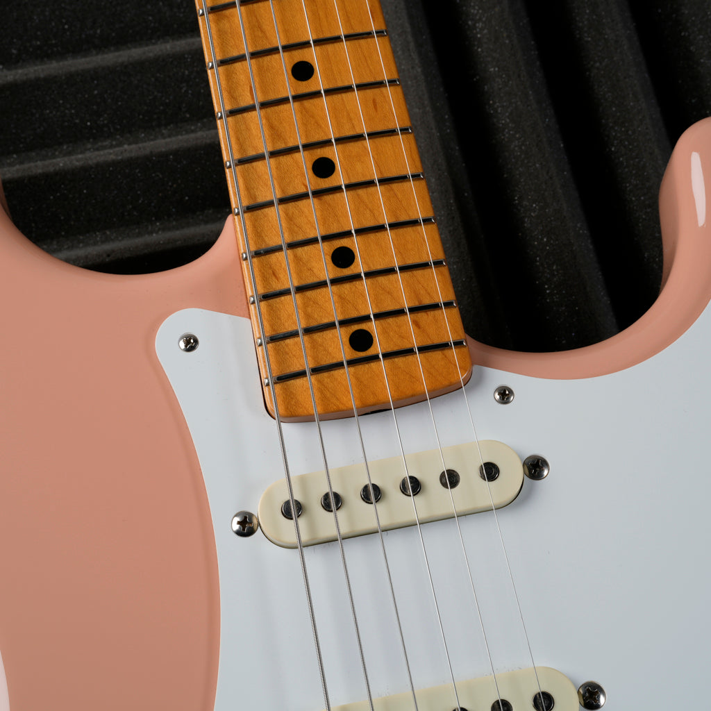 Fender MIJ Traditional '58 Stratocaster 2018 - Flamingo Pink