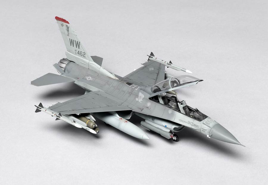 Kinetic 1/48 scale F-16DG/DJ Block 40/50 Viper | Finescale Modeler