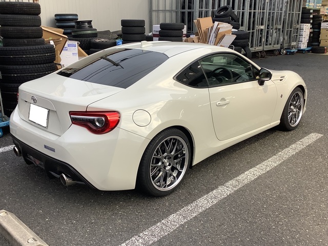 86 ZN6 DBA-ZN6 | 装着ギャラリー | カーポートマルゼン