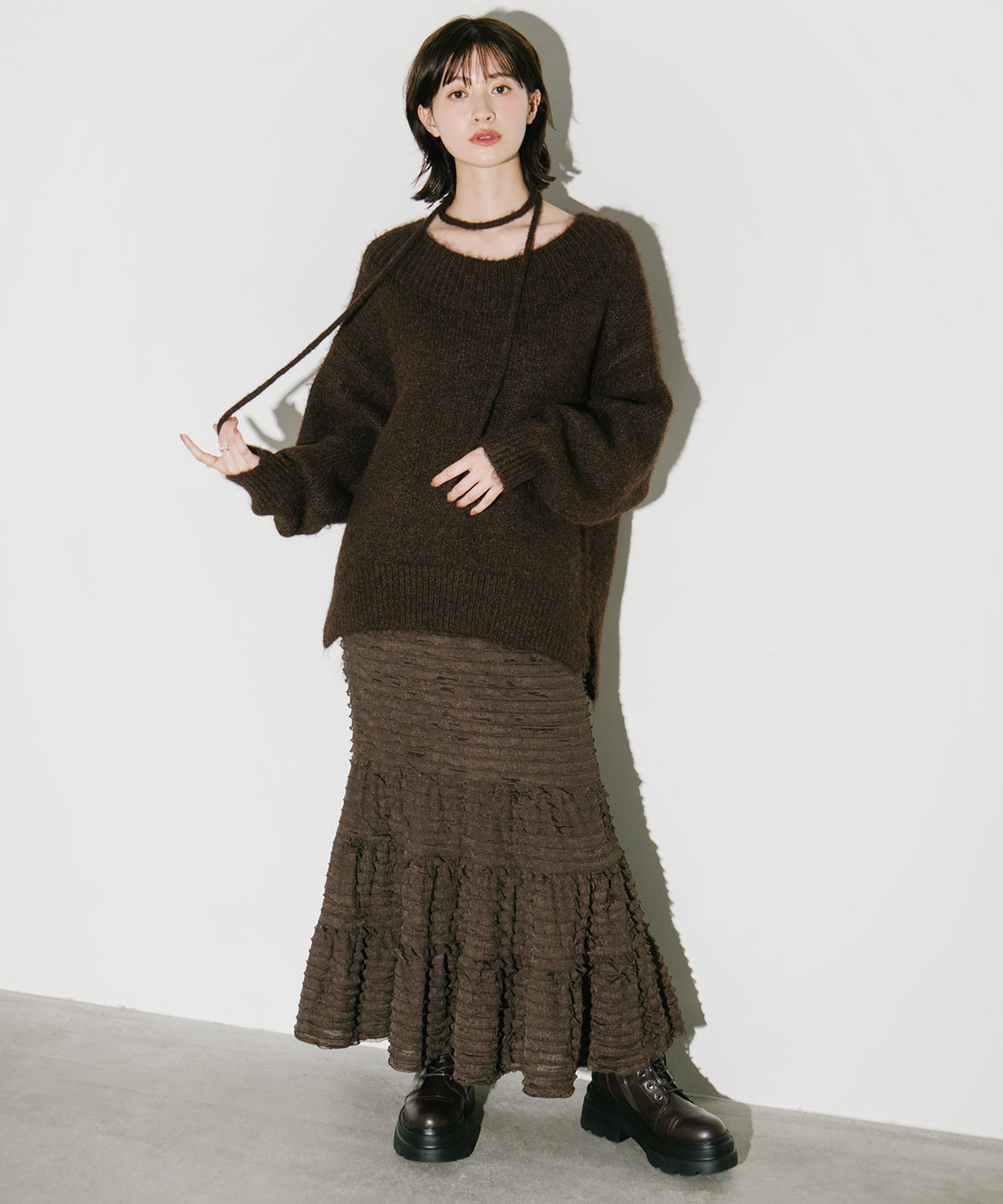 オフショルニット×フリルティアードスカート｜PETAL ONLINE（ペタル