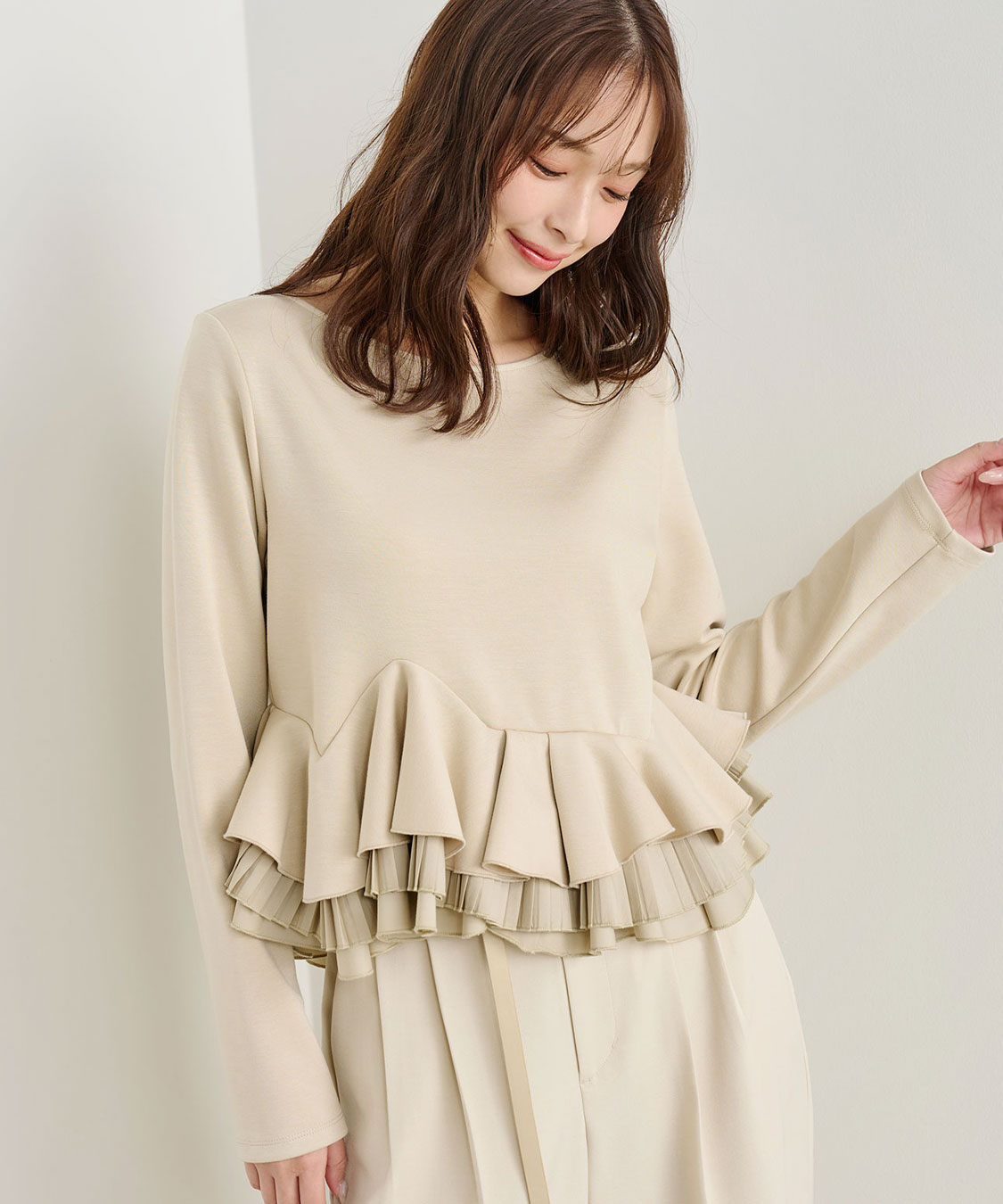 愛され名品】ランダムフリルペプラムトップス｜PETAL ONLINE（ペタル