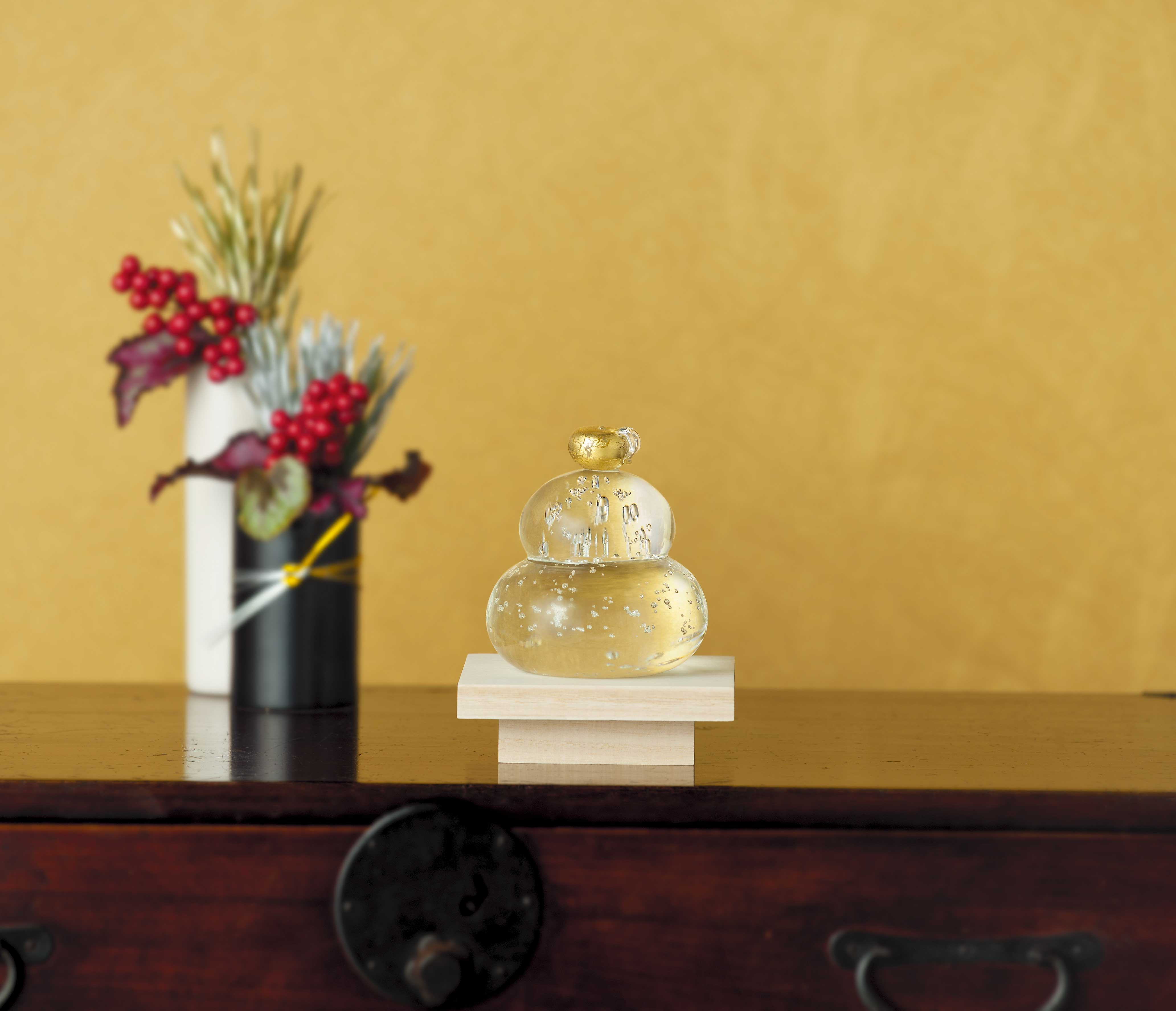 福重ね 鏡餅 金 ｜ 【アデリア公式】ガラス雑貨の卸・仕入サイト