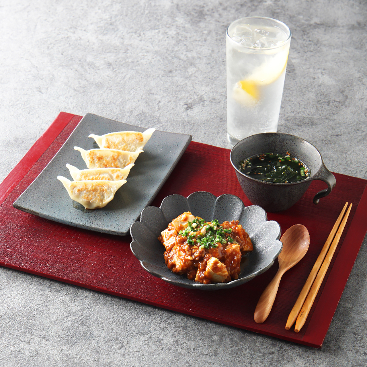 サンドブラック野花16㎝鉢 | お洒落な食器の卸仕入れならNEXtyle