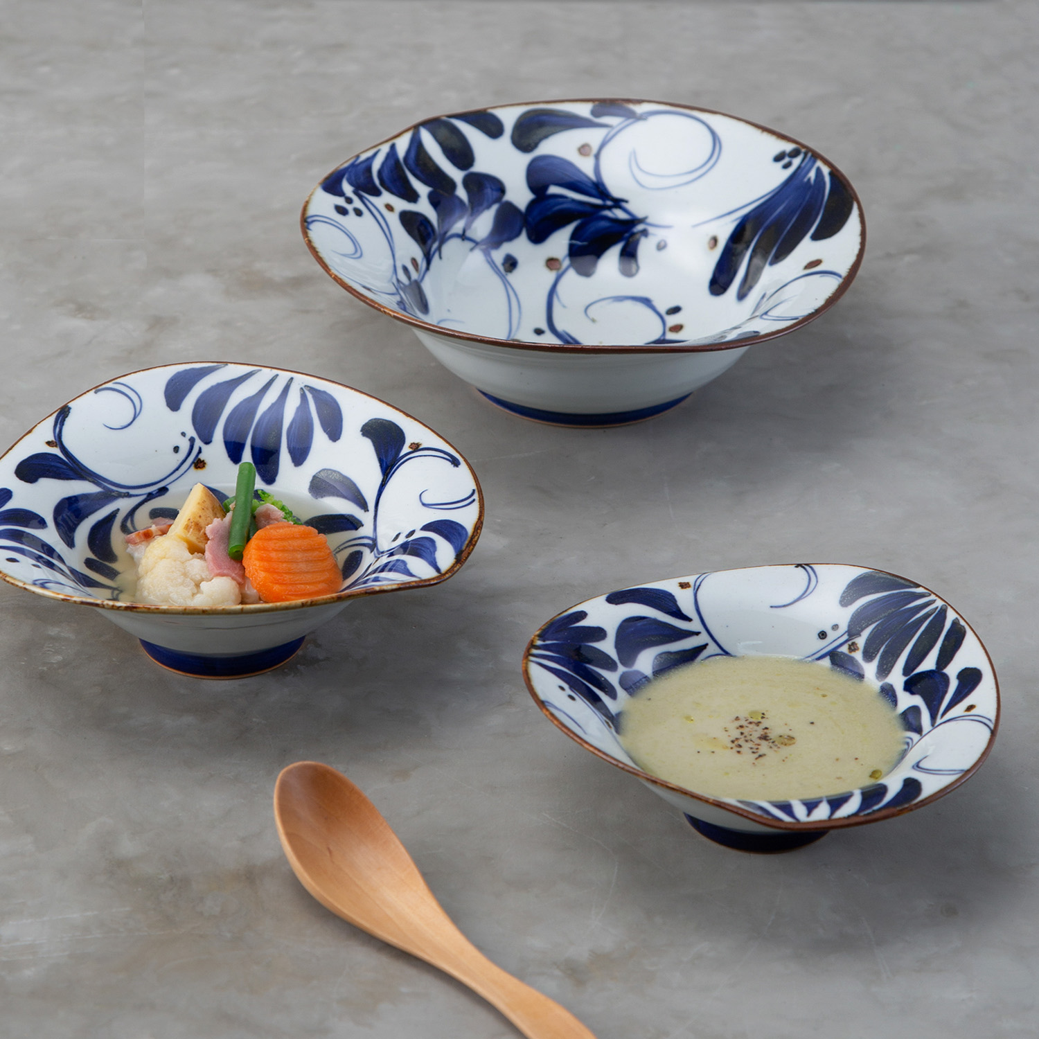 Standard Edition｜karakusa なぶり大鉢｜西海陶器 | SAIKAI B-SHOP