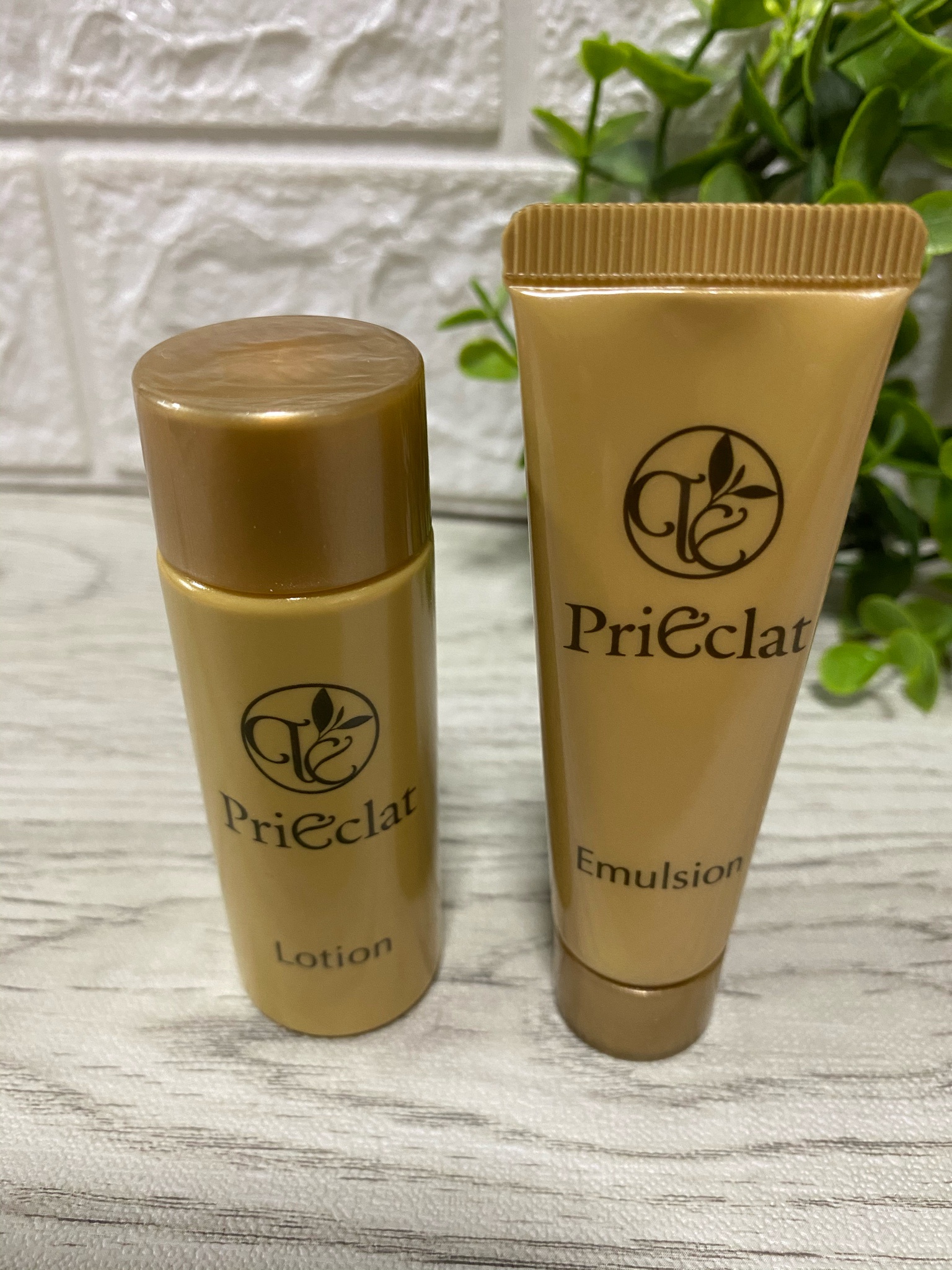 プリエクラ / エマルジョンの公式商品情報｜美容・化粧品情報はアット