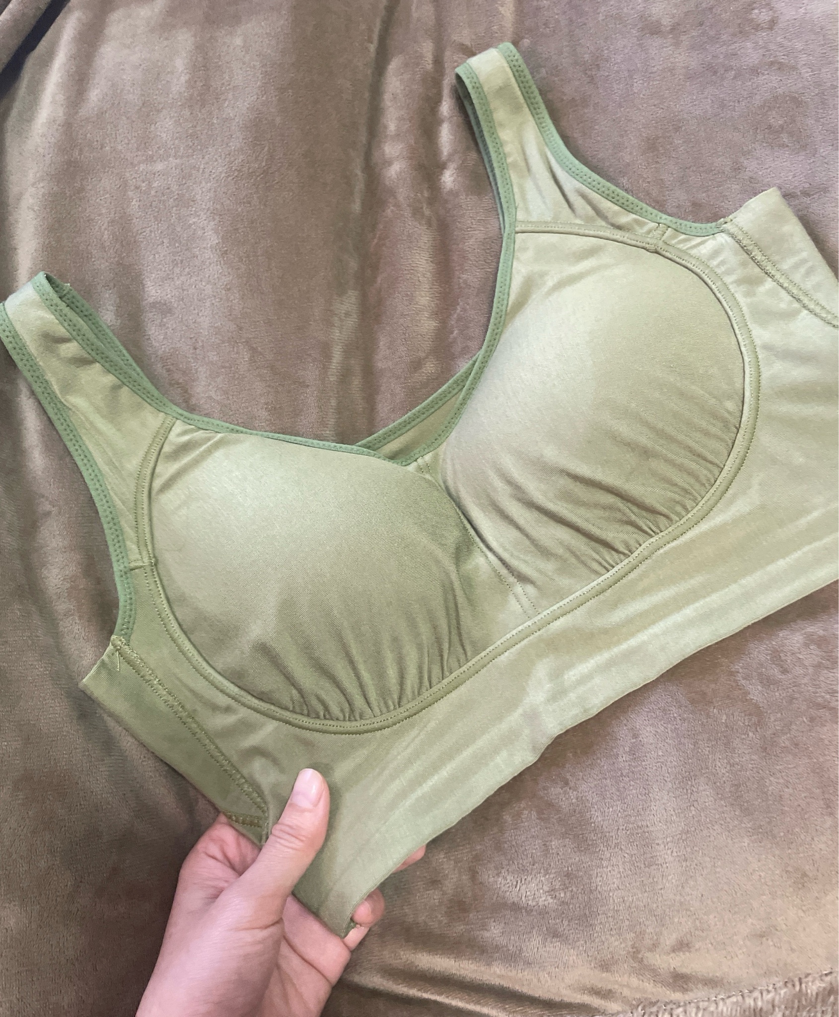 emmerday! / emmerday!感動シルエットノンワイヤーブラの公式商品情報