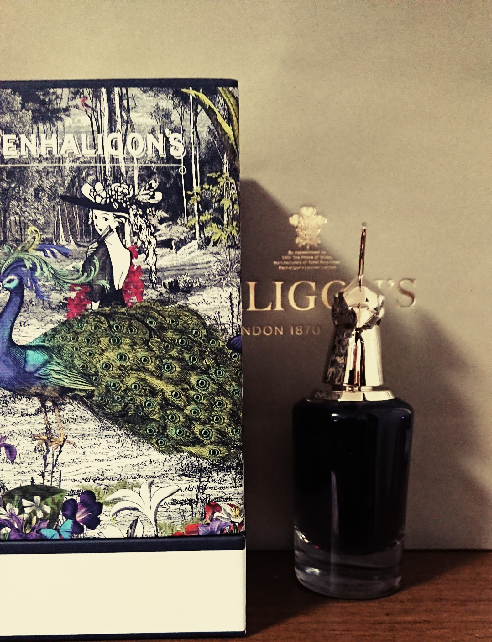 ペンハリガン / クランデスティン クララ オードパルファムの公式商品