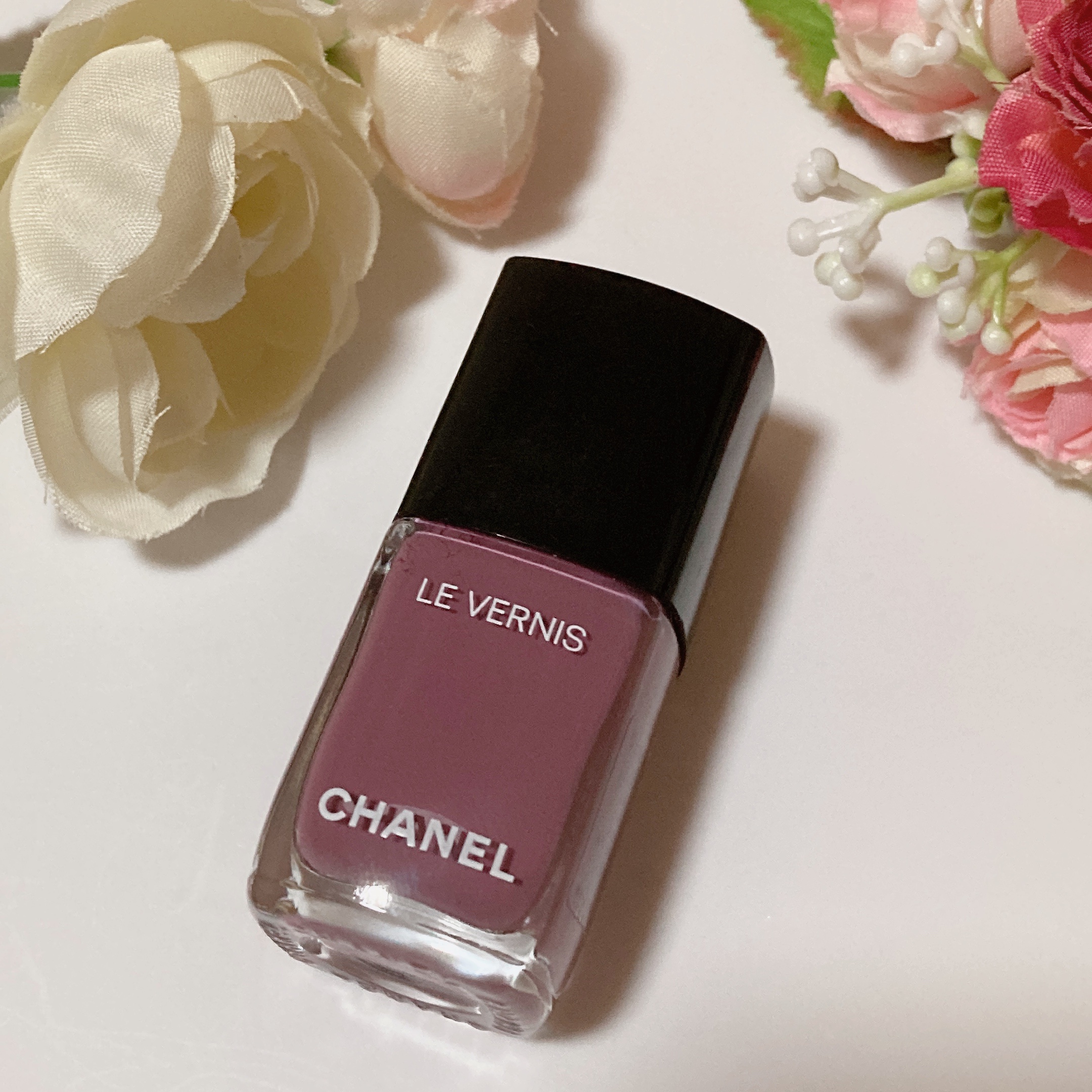 シャネル / ヴェルニ ロング トゥニュ 739 ミラージュの公式商品情報