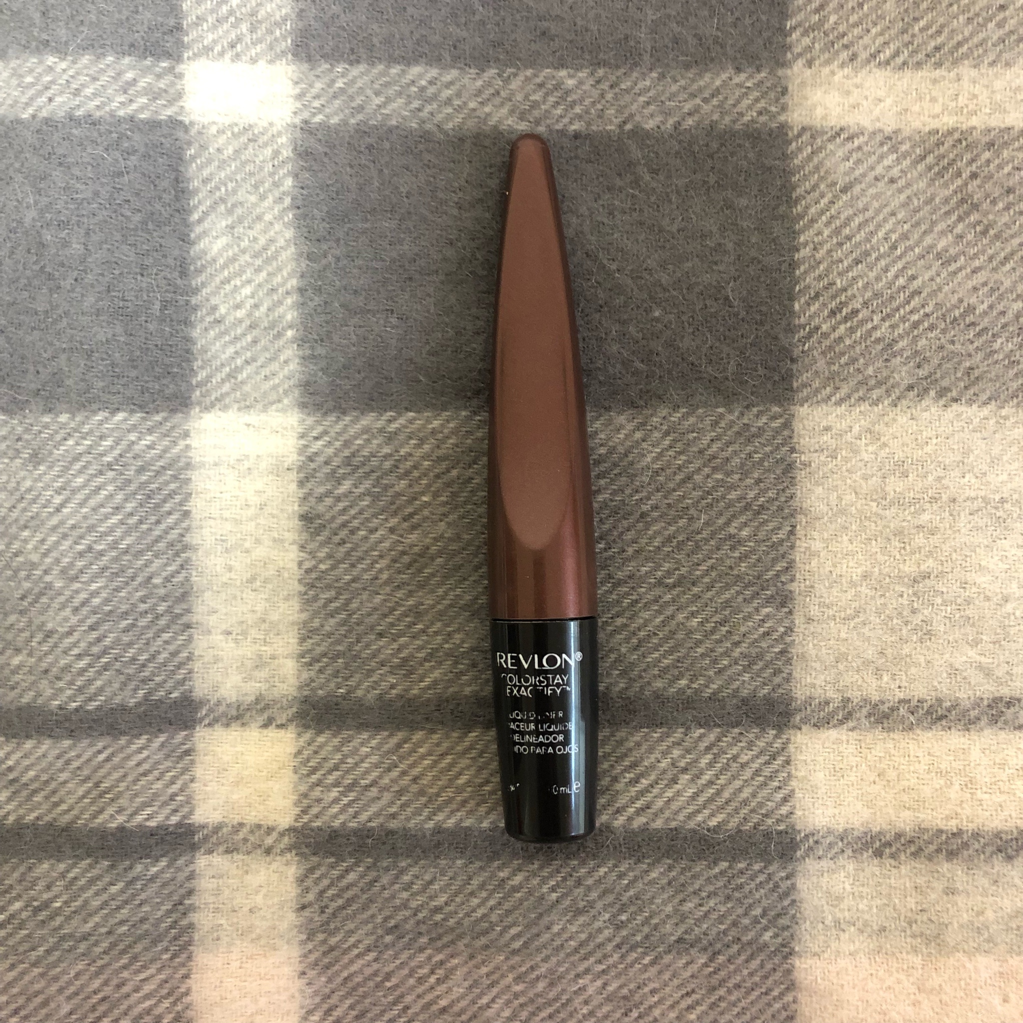 レブロン / カラーステイ イグザクティファイ リキッド ライナーの公式