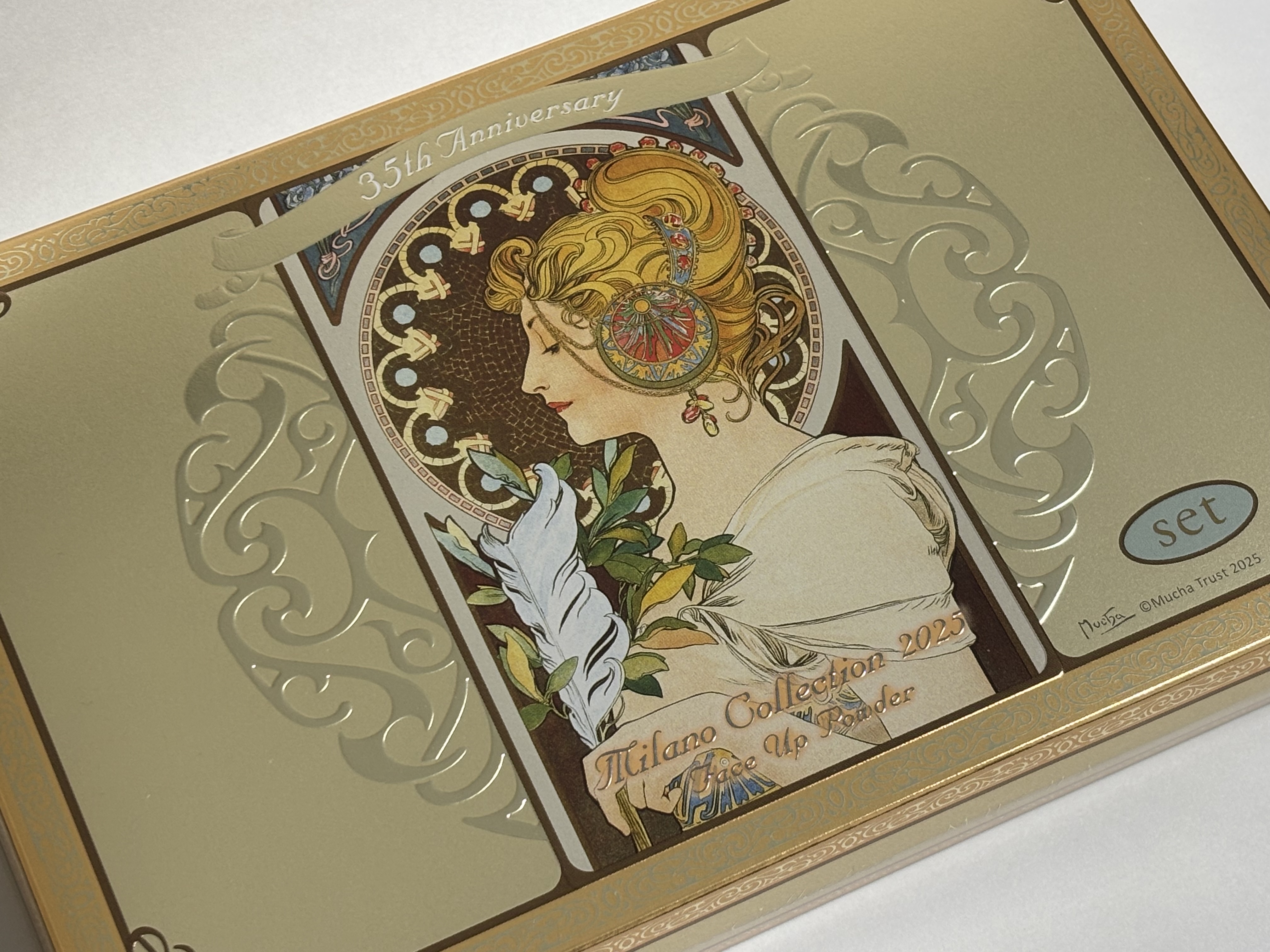 ミラノコレクション / フェースアップパウダー2025 24g×2(現品＋